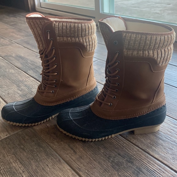 Winter/Rain boots - Picture 1 of 4